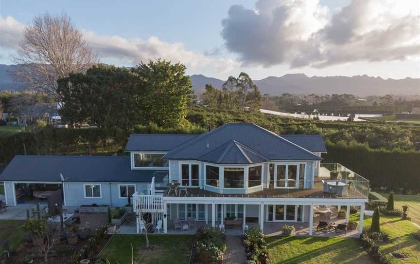 RIDGETON, Omokoroa Beach, New Zealand