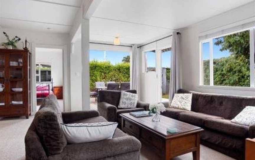 Shell Cottage - Waihi Beach Holiday Home, Waihi Beach, New Zealand