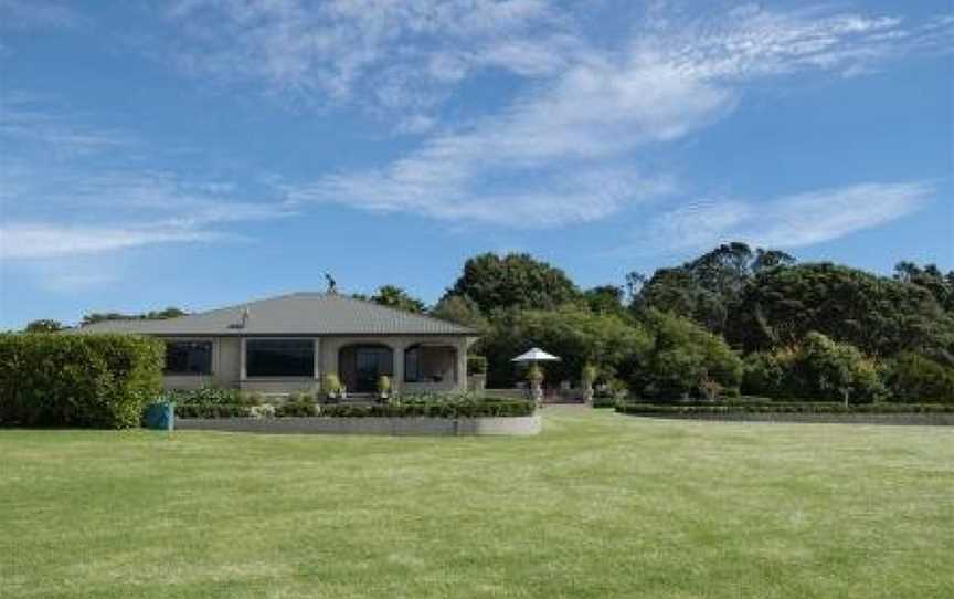 THE BUNGALOW - COASTAL RETREAT, Oakura, New Zealand