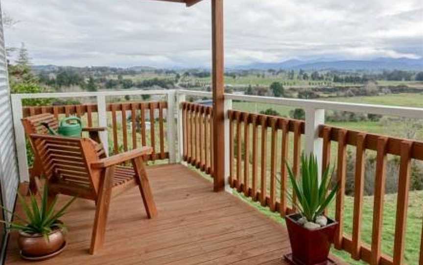 Tasman Hill Lodge, Brown Owl, New Zealand