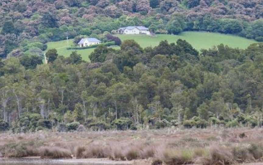 Hilltop Accommodation Catlins, Puketiro, New Zealand