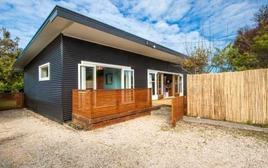 Poharadise - Pohara Beach Holiday Home, East Takaka, New Zealand