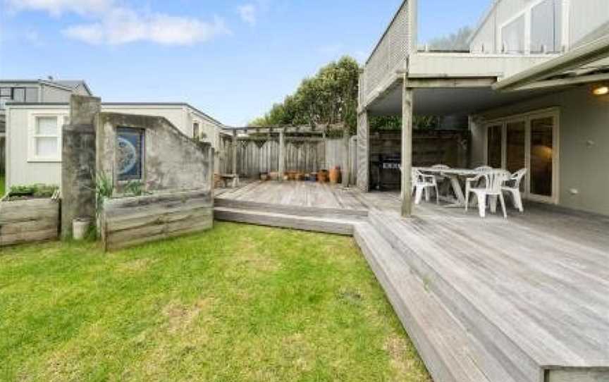 Stroll to the Sea - Te Horo Beach Holiday House, Otaki, New Zealand