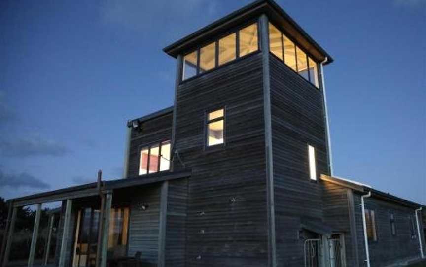 Idyllic ocean front beach house - Waikawa Beach, Otaki, New Zealand