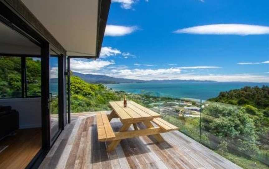 Bay Vista Beauty - Pohara Holiday Home, East Takaka, New Zealand