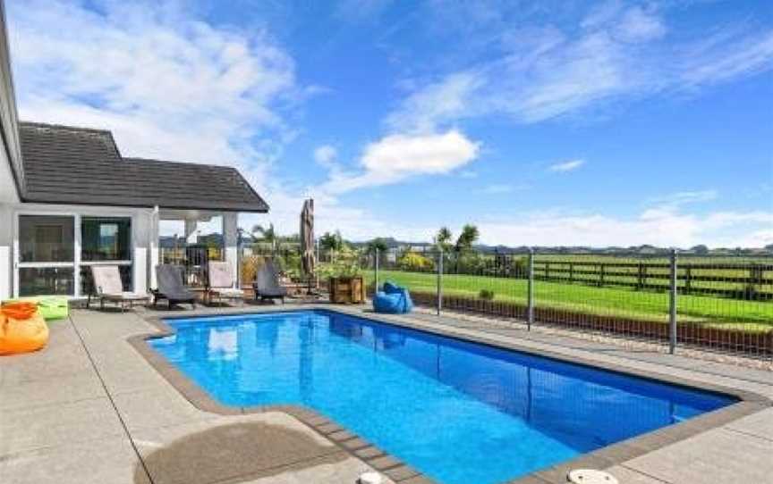 Green View - Parua Bay Holiday Home, Rukuwai, New Zealand