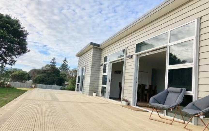 Otaki Beachfront Getaway, Otaki, New Zealand