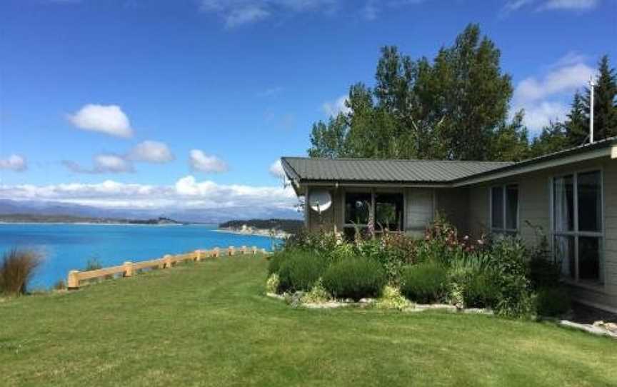 Pukaki Lakeside Getaway NZ, Burkes Pass, New Zealand