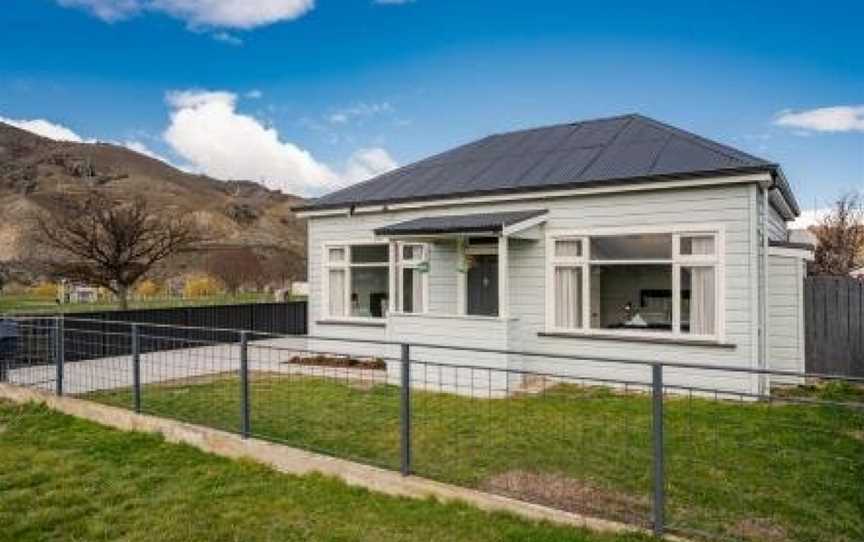 Lake Dunstan Cottage - Cromwell Holiday Home, Cromwell, New Zealand