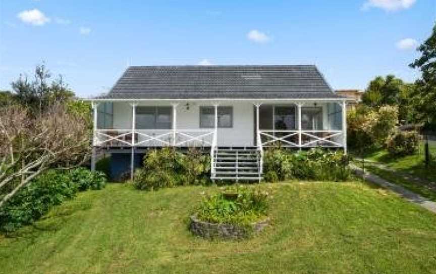 Tide and True - Algies Bay Holiday Home, Highbury (Palmerston North), New Zealand