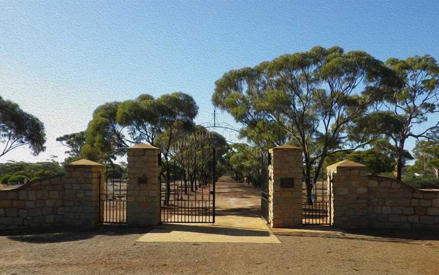 Coolgardie Cemeteries, Attractions in Coolgardie