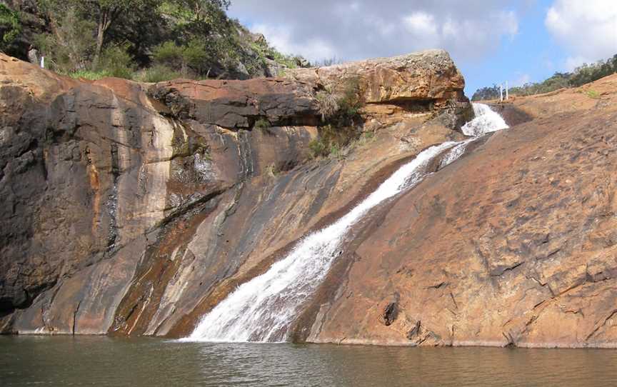 Serpentine Falls - Main Picnic Area