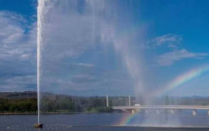 Captain Cook Memorial Jet, Attractions in Acton