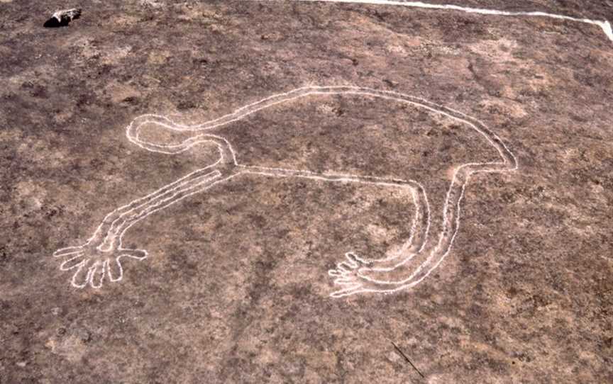 Blackfellow Head Engravings, Attractions in Westleigh