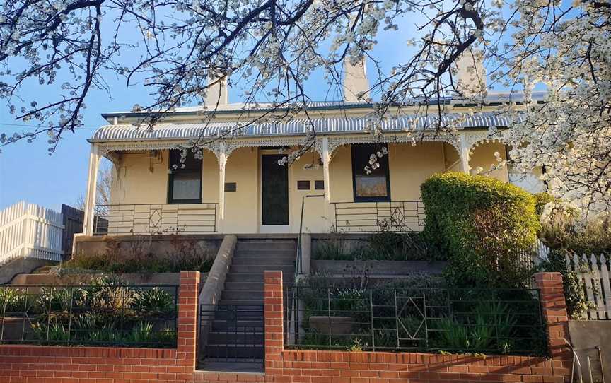 Chifley Home and Education Centre, Attractions in South Bathurst