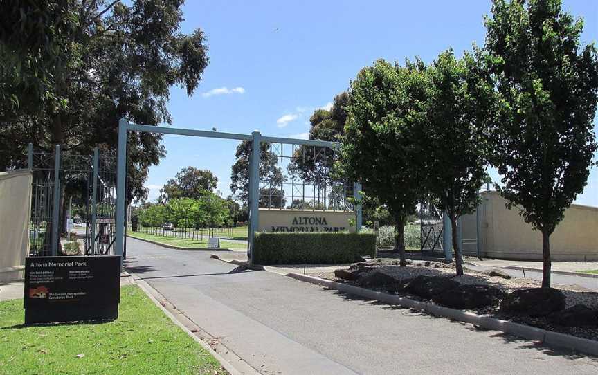 Altona Memorial Park, Attractions in Altona North