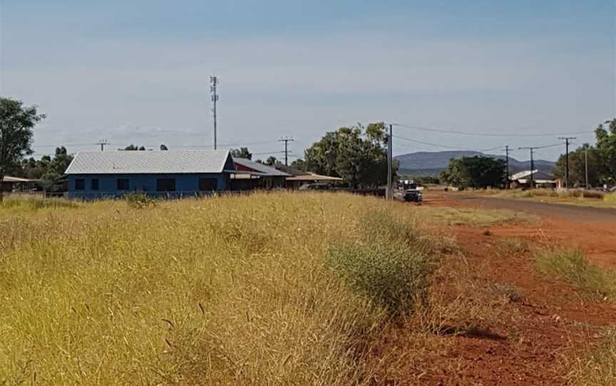 Warlukurlangu Artists Aboriginal Corporation, Yuendumu, NT