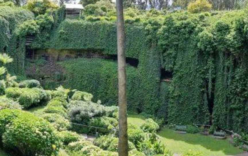 Umpherston Sinkhole, Mount Gambier, SA