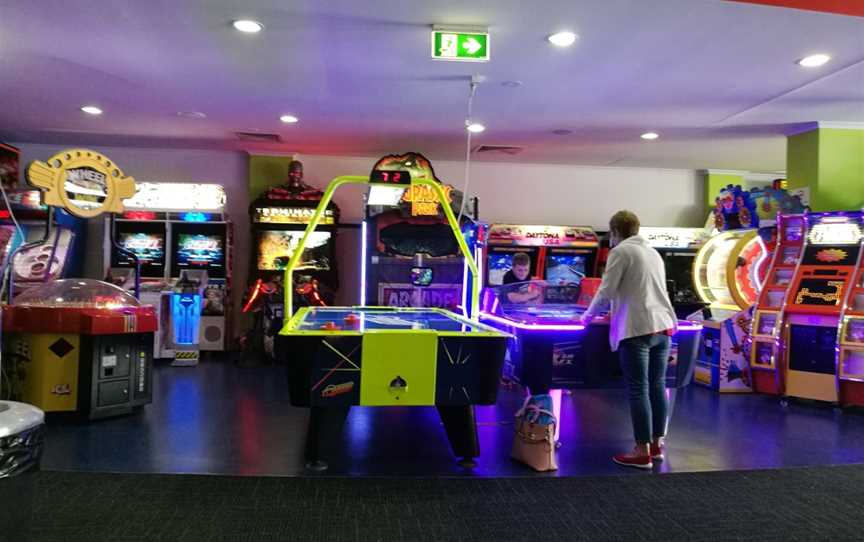 Zone Bowling, Macgregor, QLD