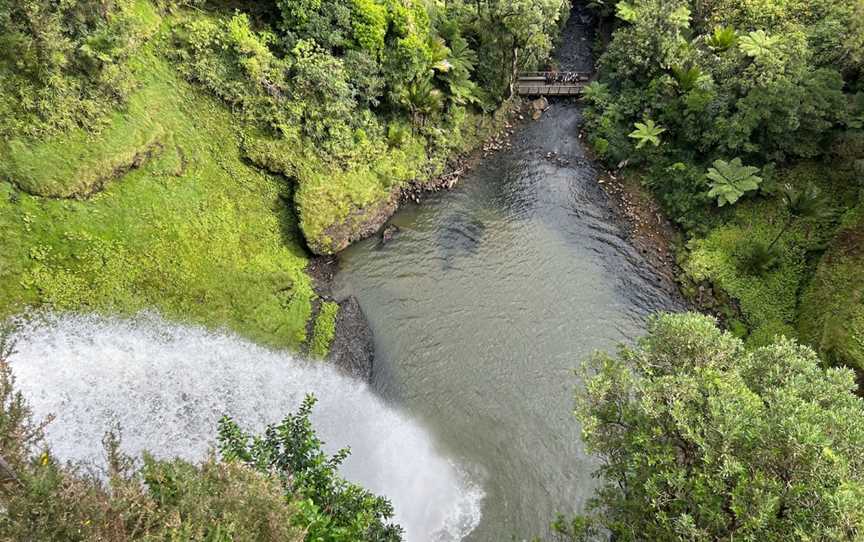 Bridal Veil Falls, Waikato West Coast, New Zealand