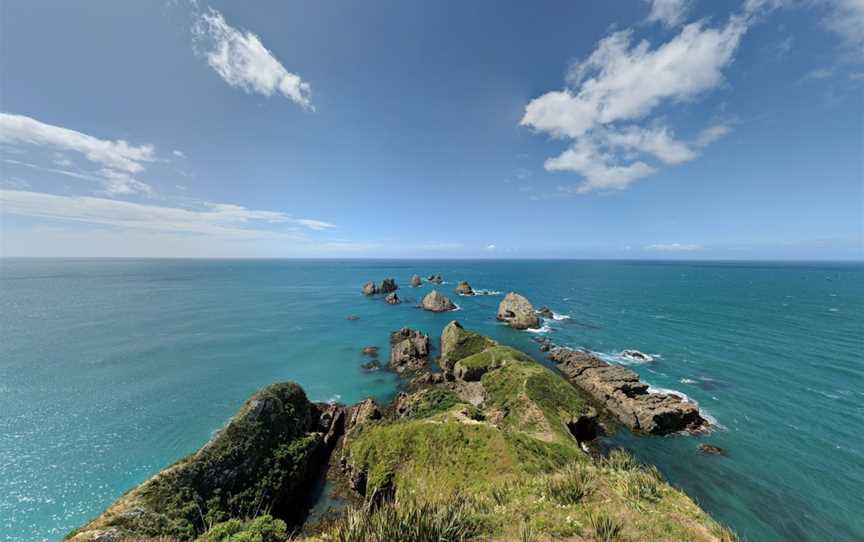 Nugget Point Lighthouse, Balclutha, New Zealand