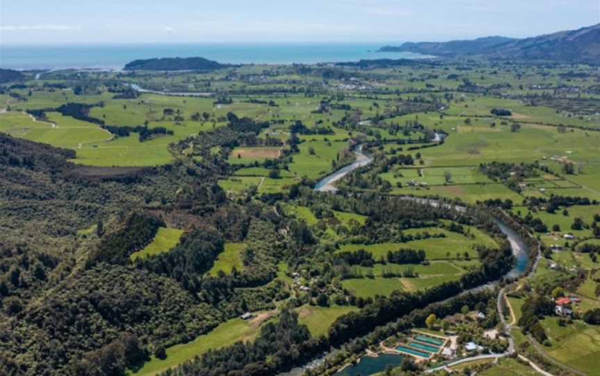 Anatoki Salmon fishing & cafe, Takaka, New Zealand