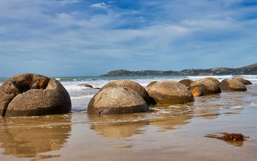 Moeraki Boulders Public Parking, Hampden, New Zealand