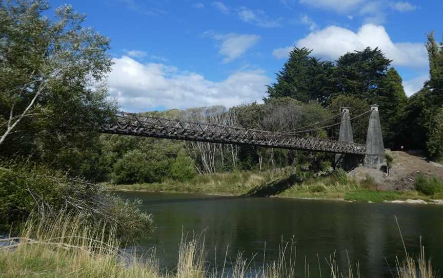 Clifden Suspension Bridge, Fiordland, New Zealand