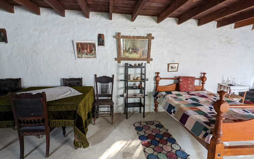 Sod Cottage, Lovells Flat, New Zealand