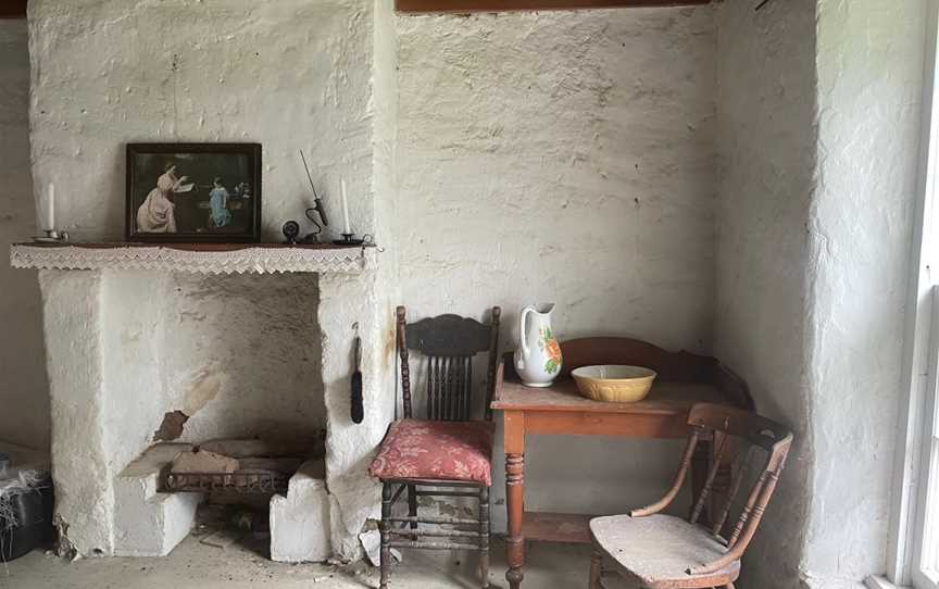 Sod Cottage, Lovells Flat, New Zealand