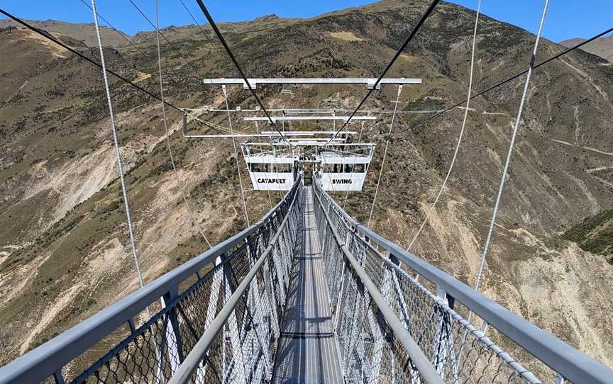 AJ Hachett bungy nevis, Gibbston, New Zealand