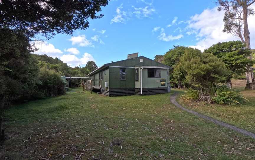 Port William / Potirepo Hut, Stewart Island, New Zealand