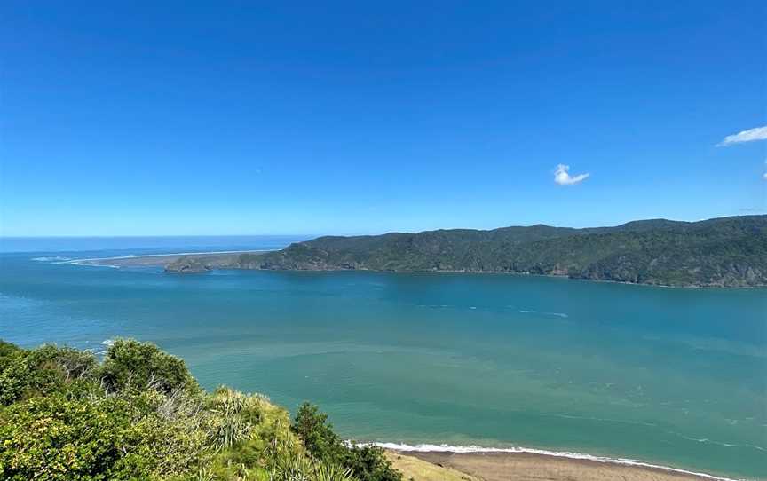 Manukau Heads Maori Carvings, Manukau Heads, New Zealand