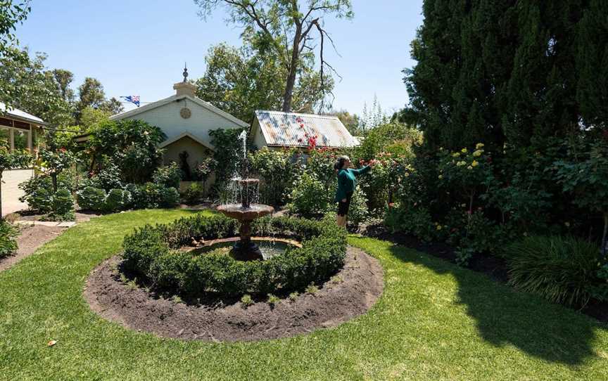 Flora Bank - Historic Home and Gardens, Jerilderie, NSW