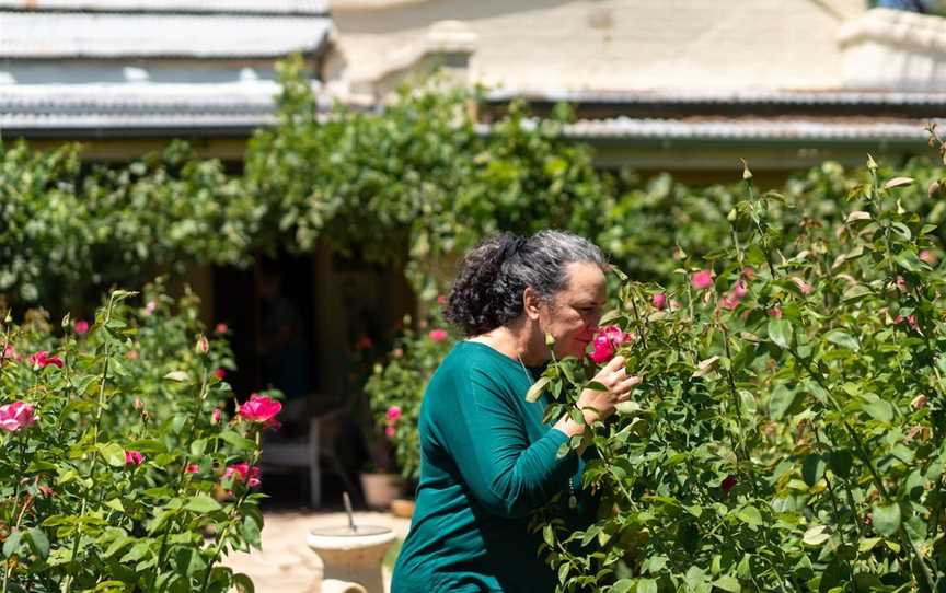 Flora Bank - Historic Home and Gardens, Jerilderie, NSW