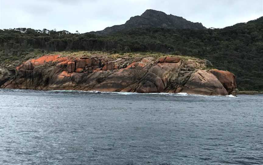 Schouten Island, Coles Bay, TAS