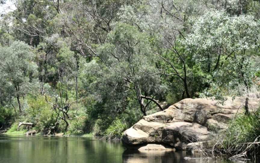 Simmos Beach Reserve, Macquarie Fields, NSW