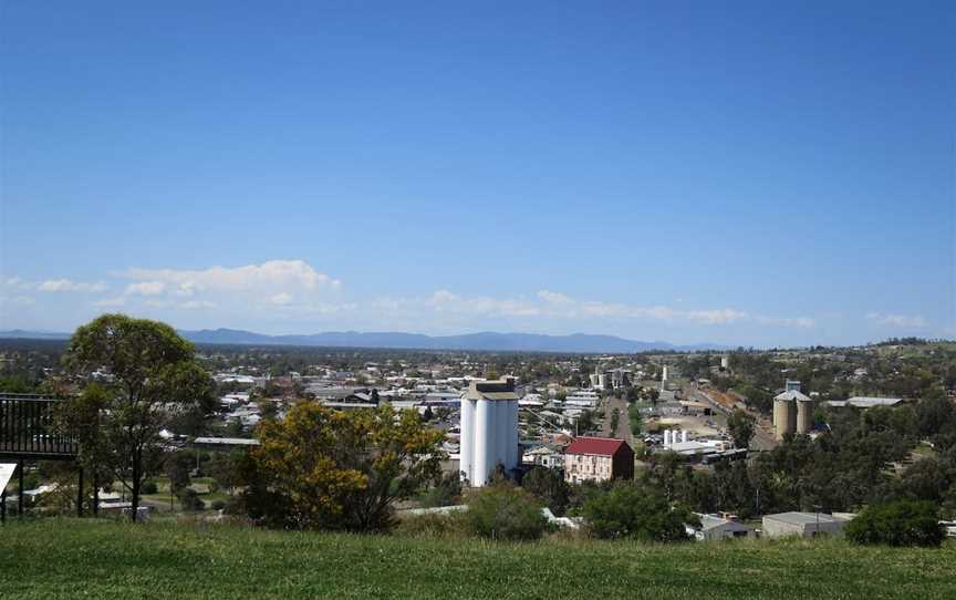 Heritage Sculptures at Pensioners Hill Lookout, Gunnedah, NSW