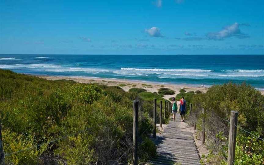 Pelican Beach Road lookout, Magenta, NSW