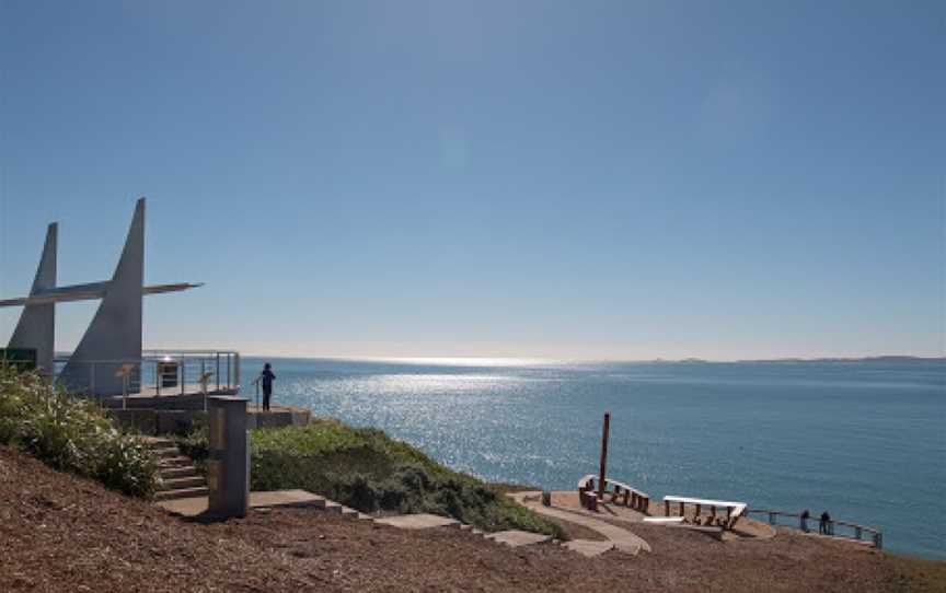 Wreck Point Scenic Lookout, Cooee Bay, QLD