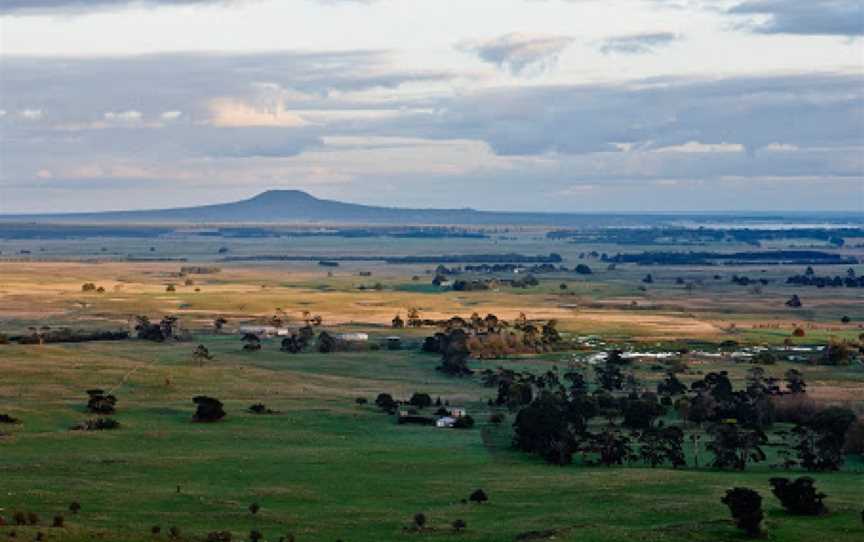 Mount Napier State Park, Byaduk North, VIC