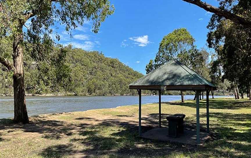 Burrawang Reach picnic area, Picnic Point, NSW