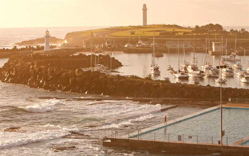 Wollongong  Harbour and Lighthouse, Wollongong, NSW