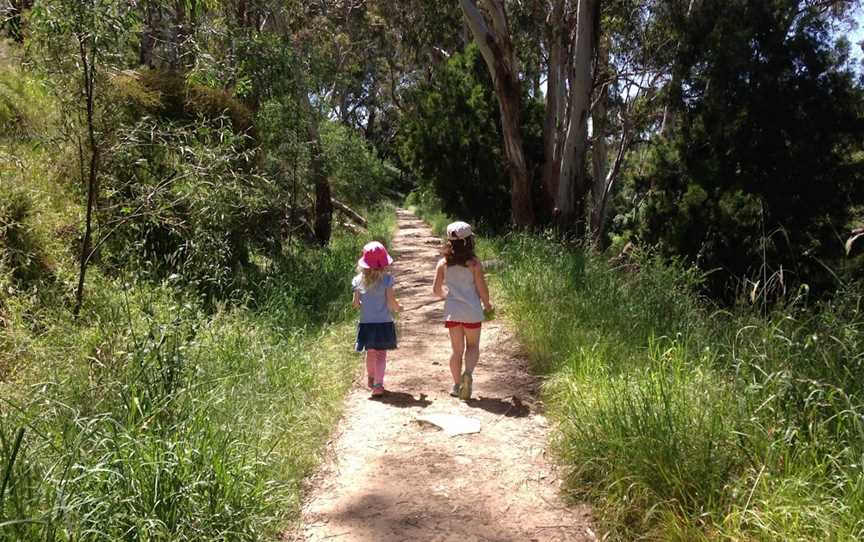 Woorabinda Lake & Bushland Reserves, Stirling, SA