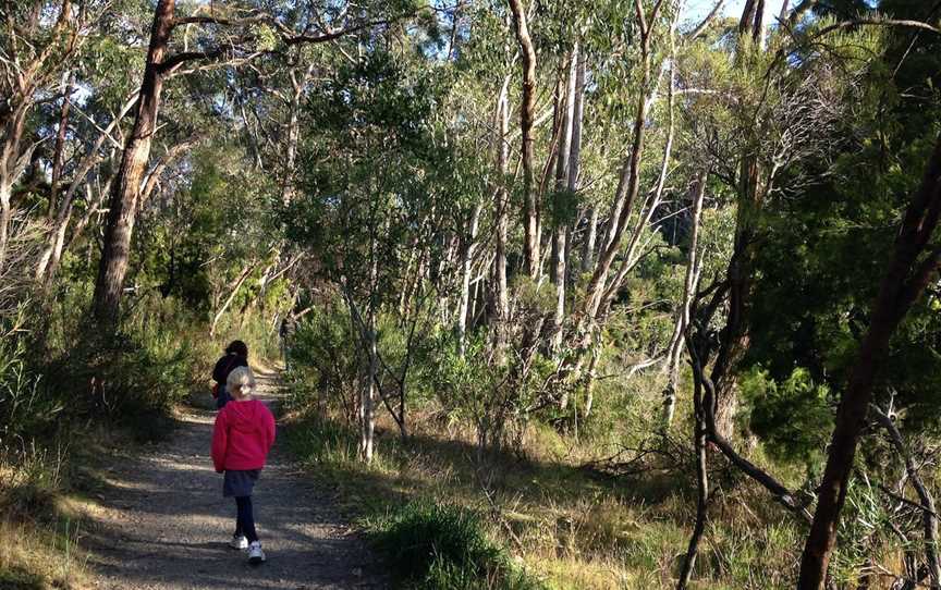 Woorabinda Lake & Bushland Reserves, Stirling, SA