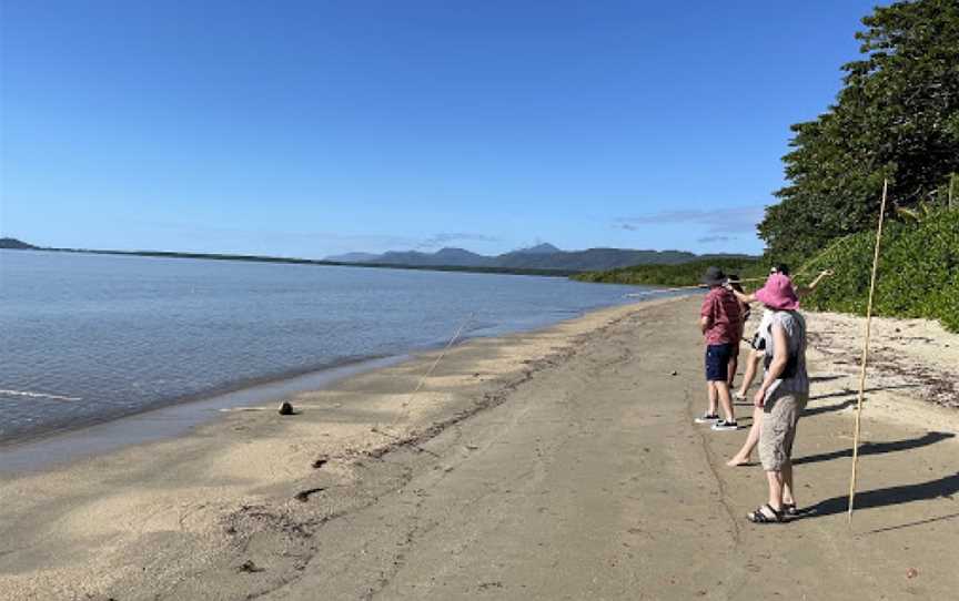 Kuku yalanji cultural heritage beach walk, Cooya Beach, QLD