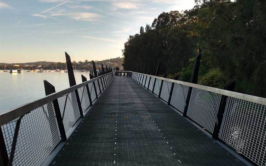 Red Bluff Boardwalk, Booragul, NSW