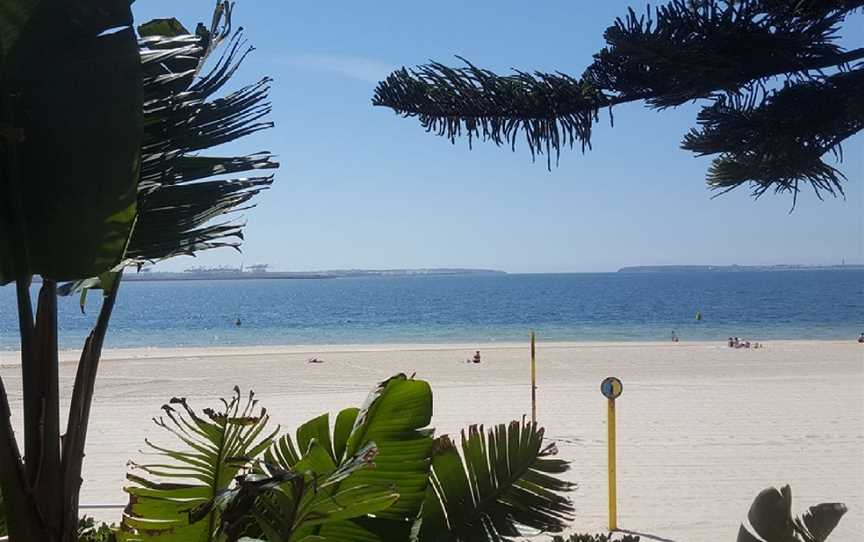 Lady Robinsons Beach, Sans Souci, NSW