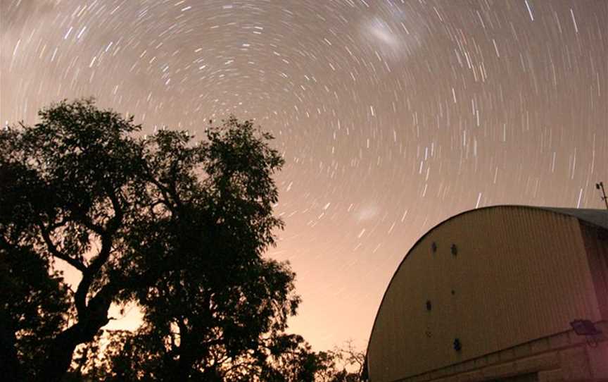 Starry night skies (image by Grant Thornett)