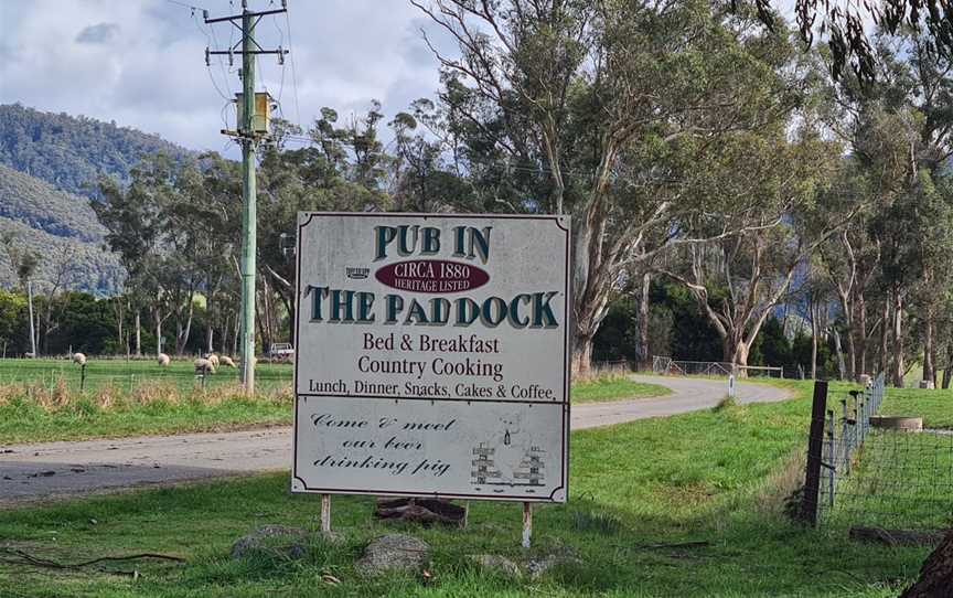 Pub in the Paddock, Pyengana, TAS